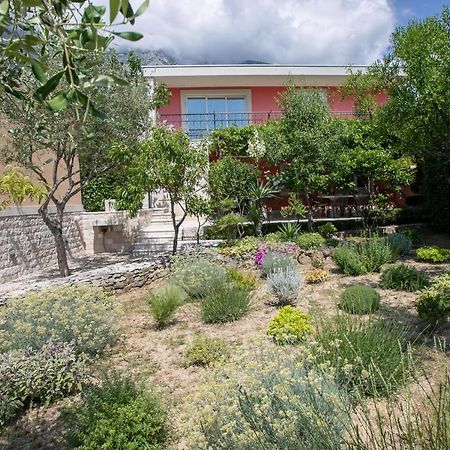 Apartment Vila Volicija Makarska Exterior photo