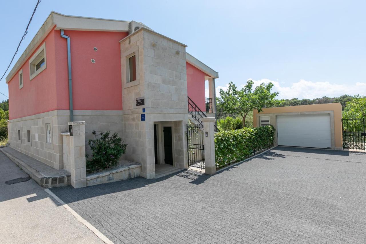 Apartment Vila Volicija Makarska Exterior photo